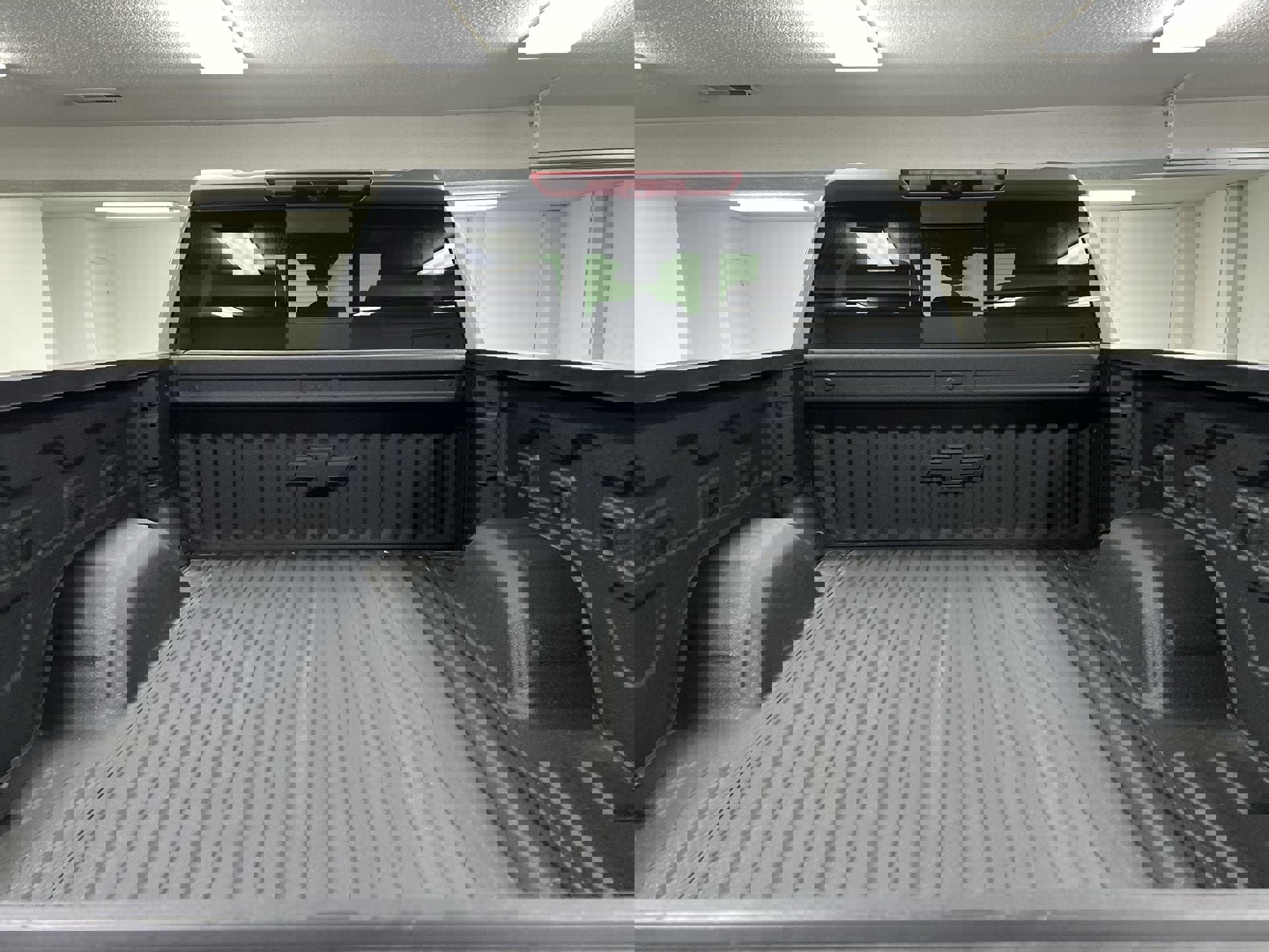 Certified 2025 Chevrolet Silverado 1500 High Country image 63