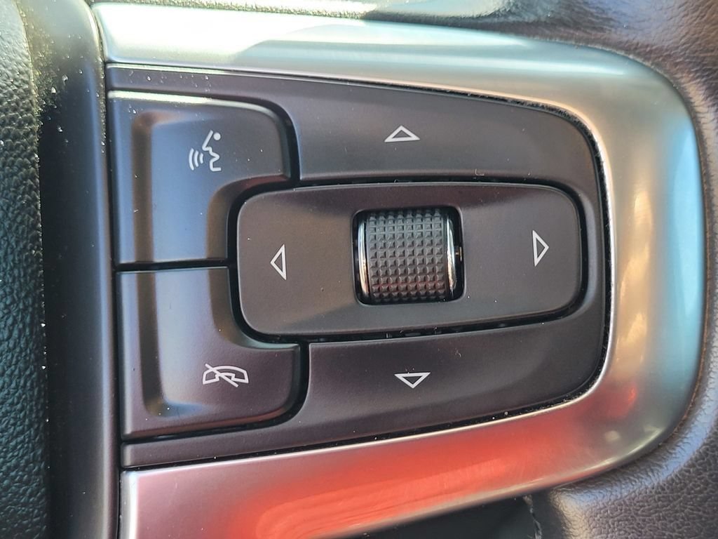 Used 2020 Chevrolet Blazer LT FWD image 26