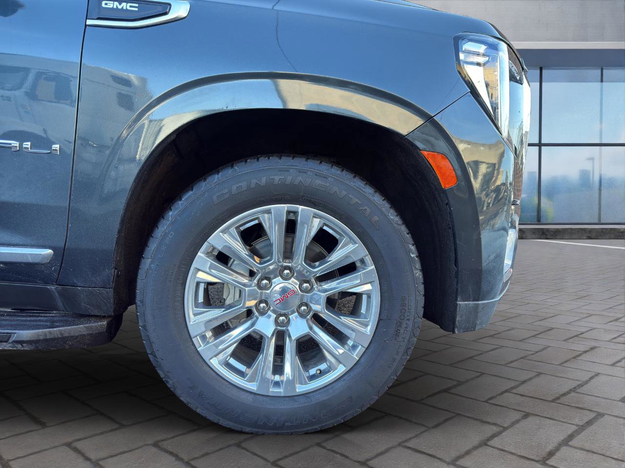 Used 2021 GMC Yukon Denali image 24