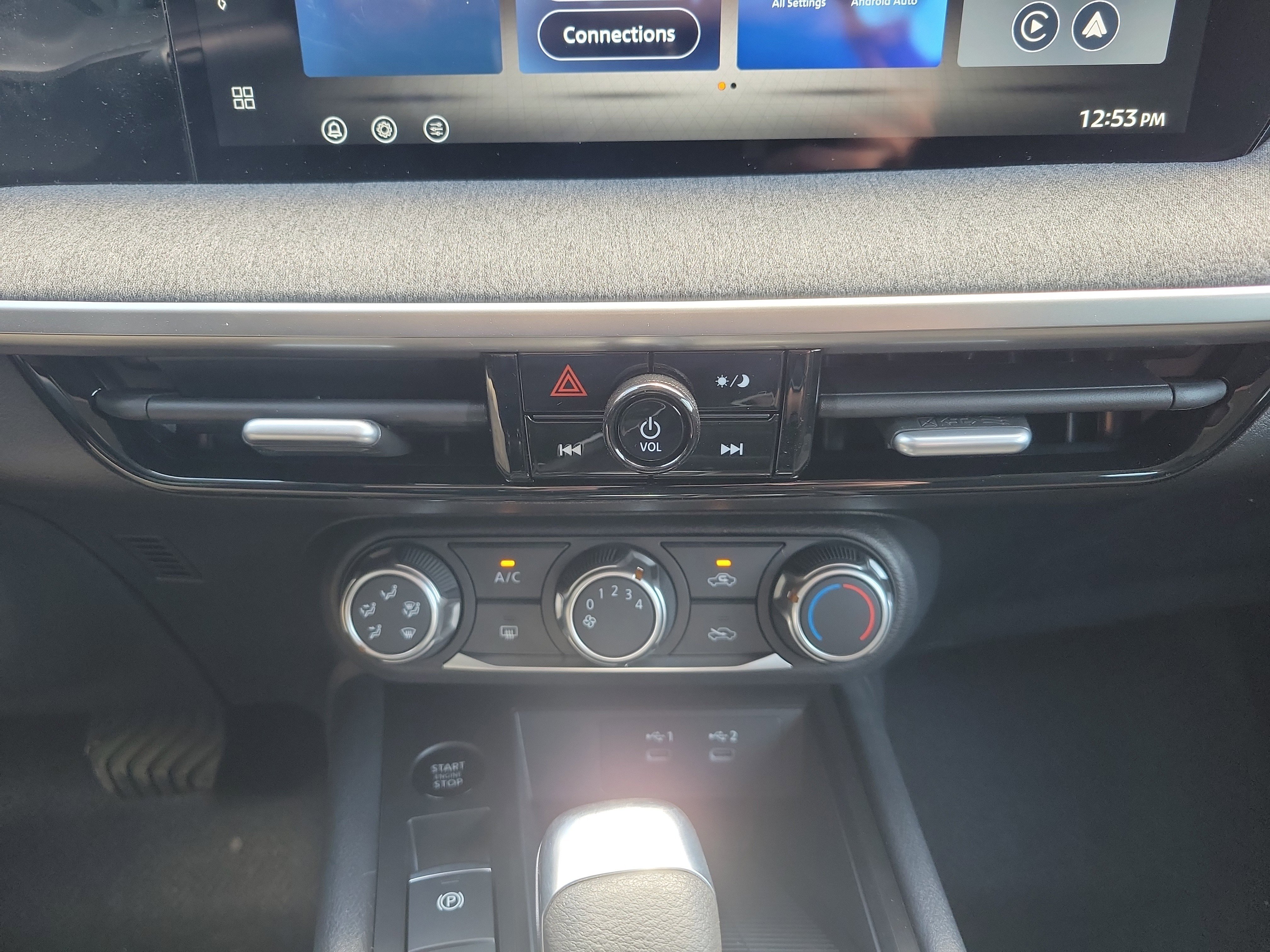 New 2026 Nissan Kicks S FWD image 18