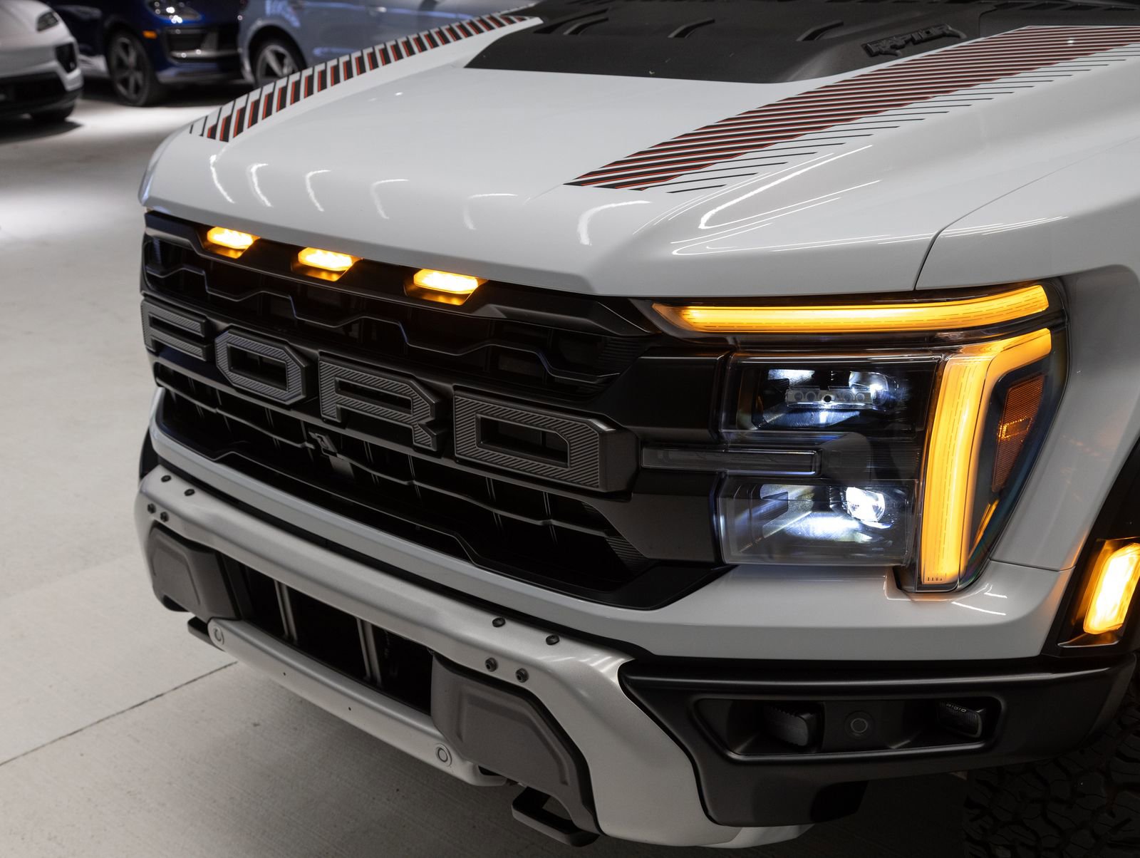 Used 2025 Ford F150 Raptor image 31