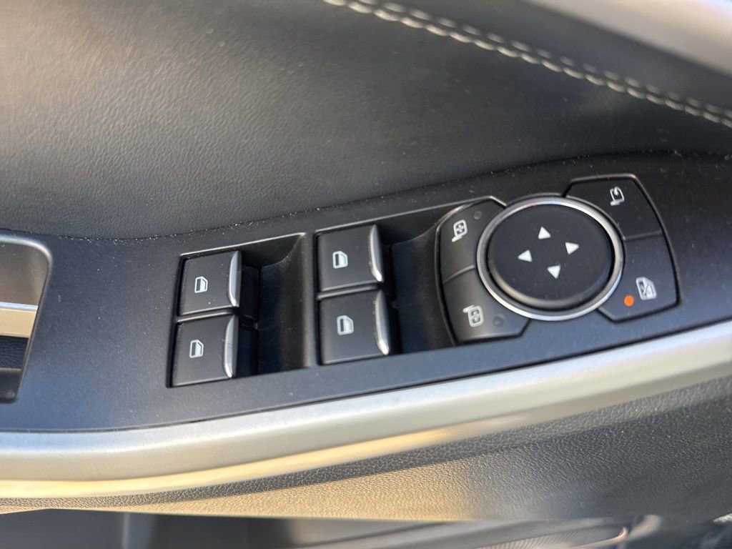 Used 2021 Ford Explorer Limited w/ Equipment Group 301A image 10