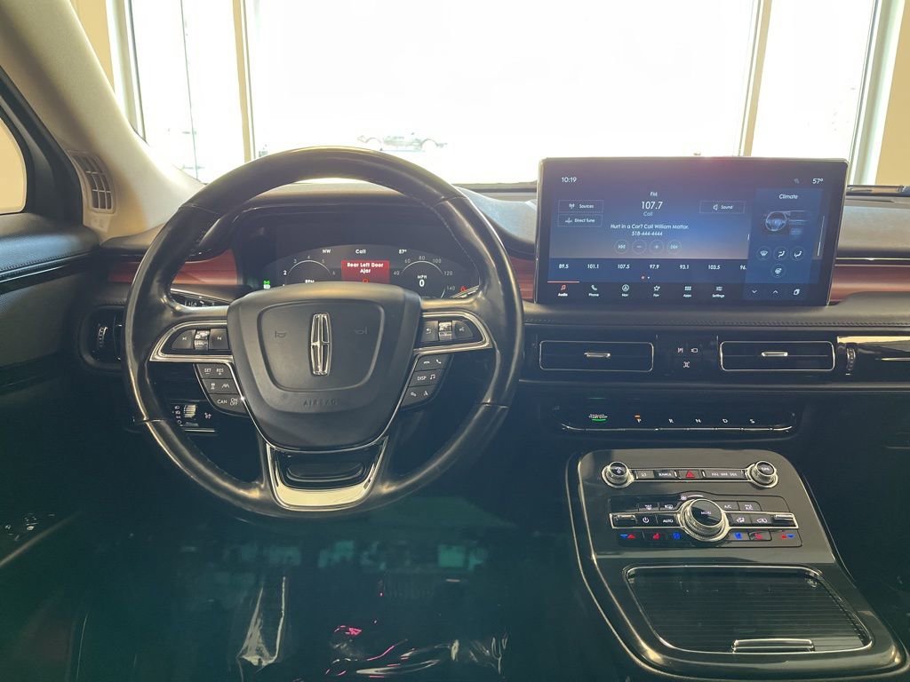 Used 2022 Lincoln Nautilus Reserve AWD/4WD image 18