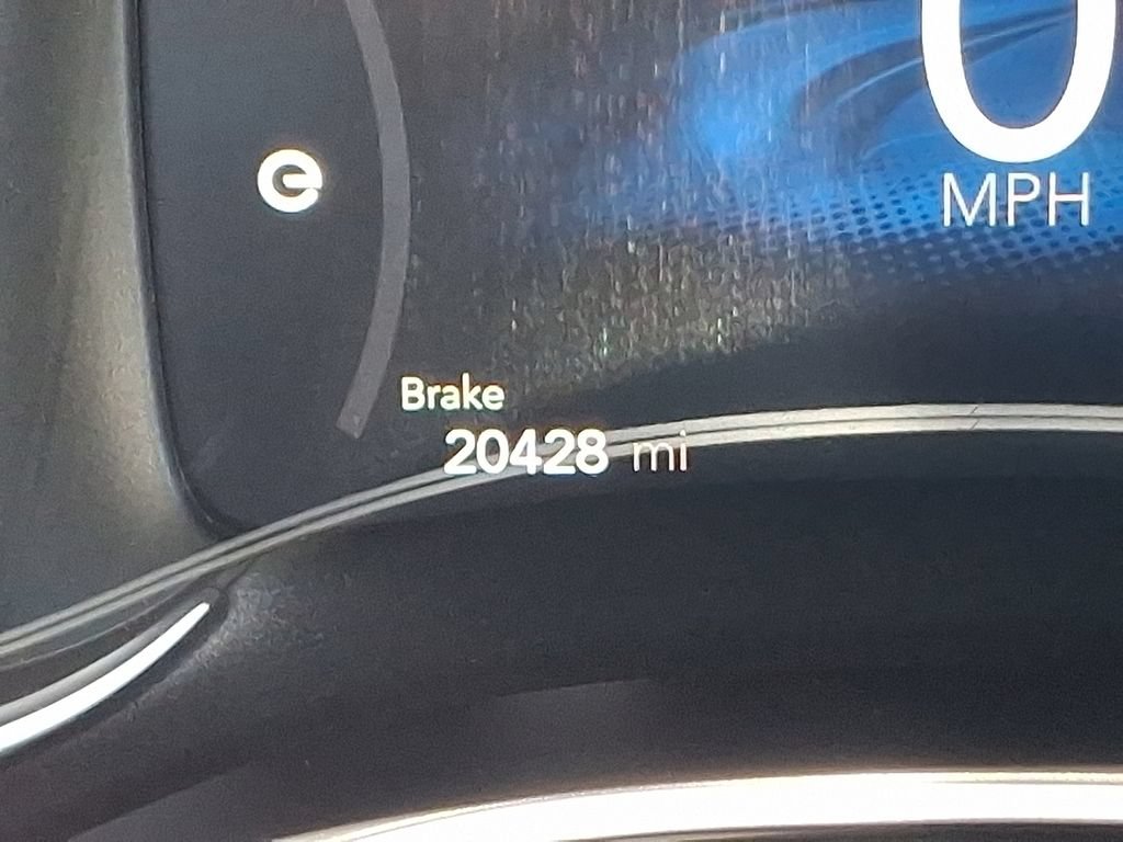Used 2024 Chrysler Pacifica Pinnacle FWD image 23