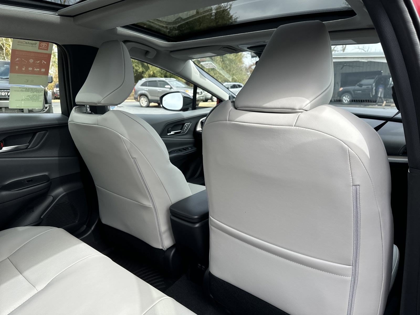 New 2024 Toyota Prius Limited FWD image 31