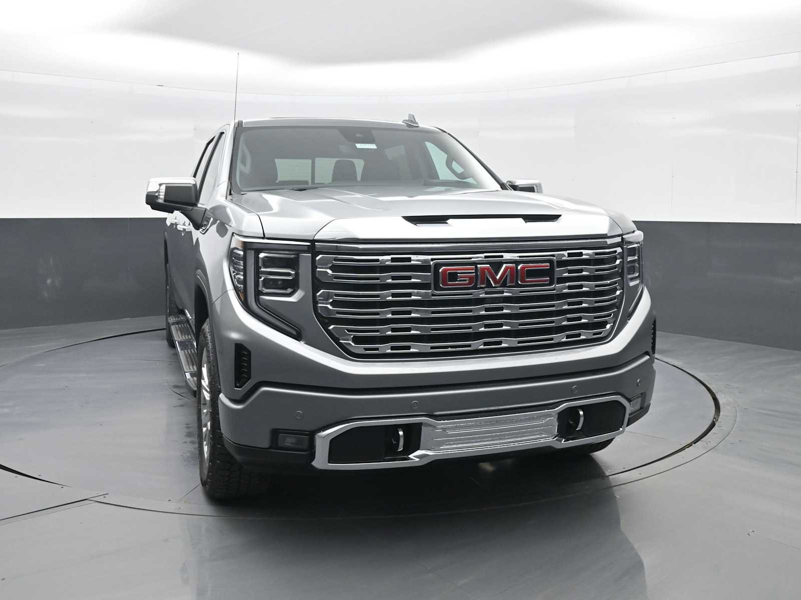 New 2026 GMC Sierra 1500 Denali w/ Technology Package AWD/4WD image 2