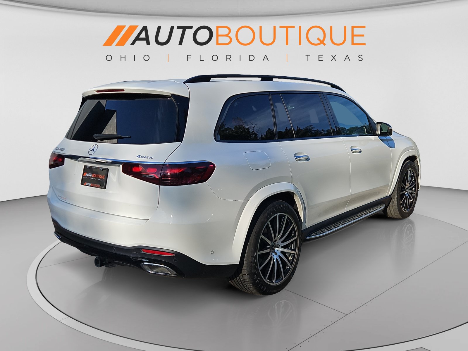 Used 2024 Mercedes-Benz GLS 450 4MATIC image 5