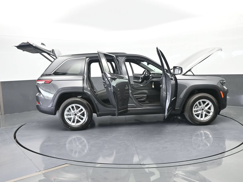 New 2026 Jeep Grand Cherokee Laredo X AWD/4WD image 70