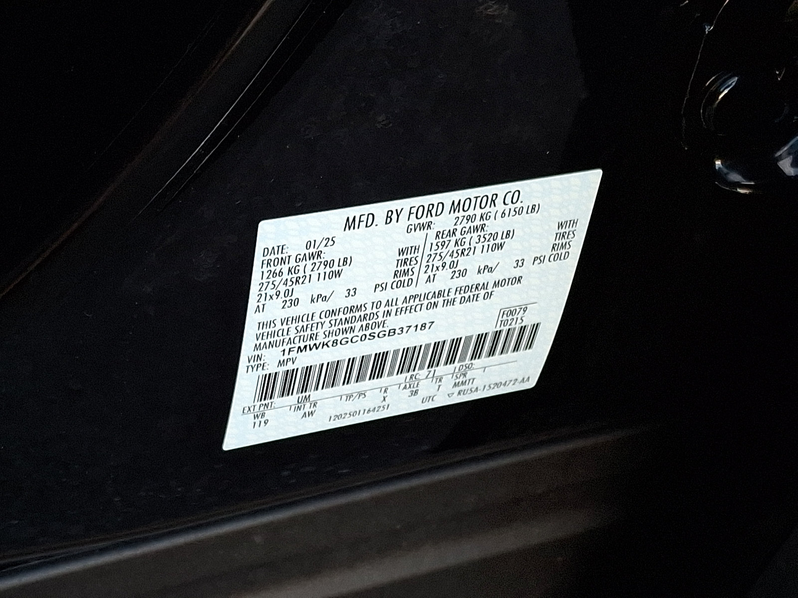 Used 2025 Ford Explorer ST AWD/4WD image 27