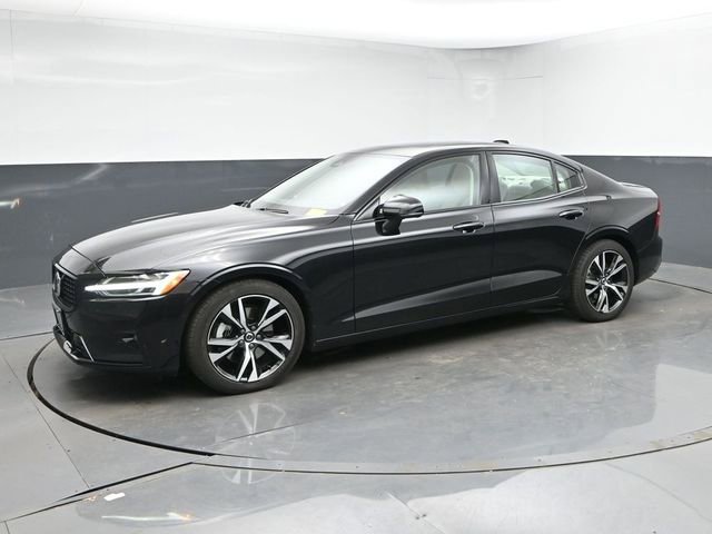 Used 2024 Volvo S60 B5 Plus w/ Climate Package AWD/4WD image 4