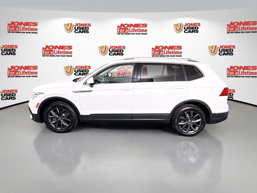 Used 2022 Volkswagen Tiguan SE AWD/4WD image 13