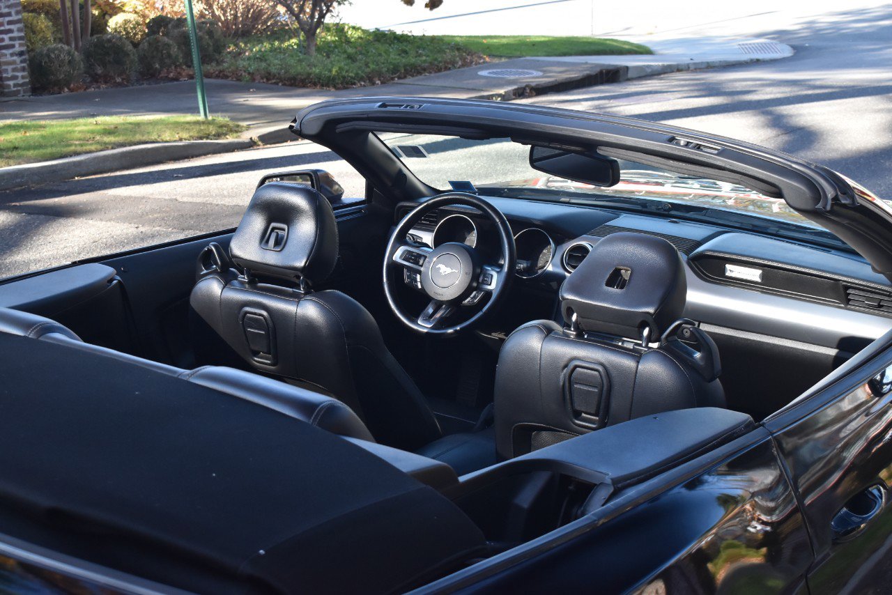 Used 2019 Ford Mustang Premium image 49