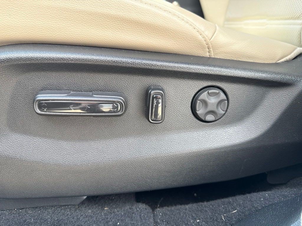 Used 2019 Honda CR-V EX-L image 9
