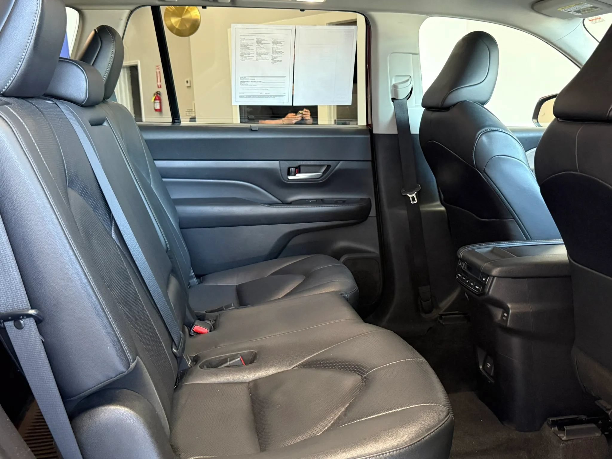 Used 2024 Toyota Grand Highlander AWD image 28