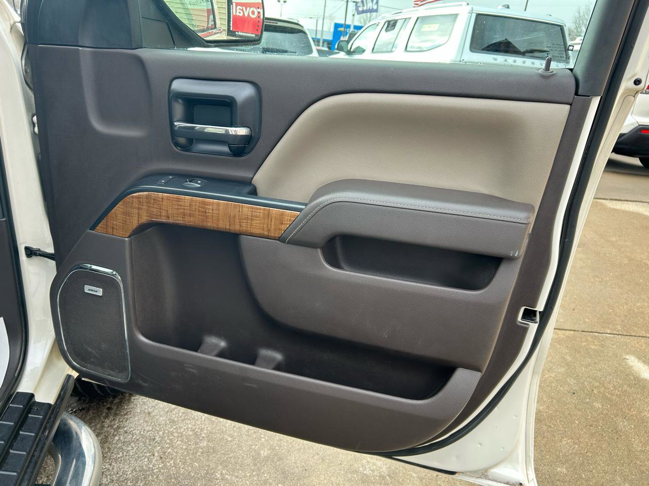 Used 2014 GMC Sierra 1500 SLT w/ SLT Preferred Package image 16