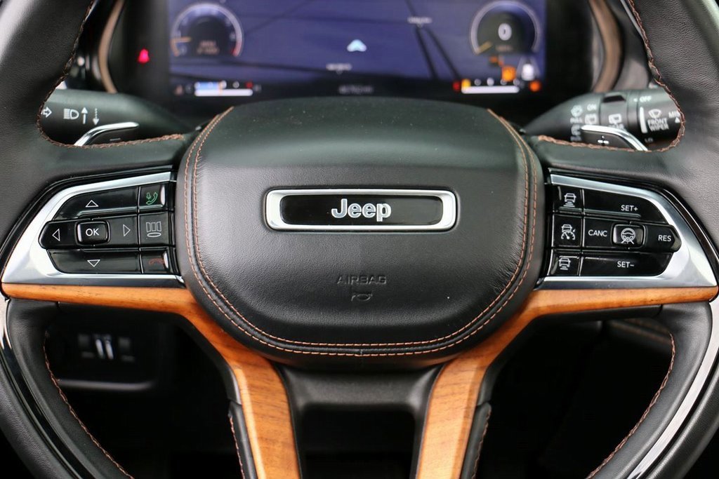 Used 2022 Jeep Grand Cherokee Summit image 31