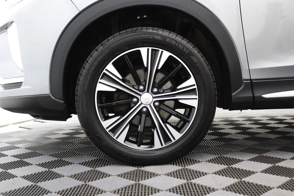 Used 2019 Mitsubishi Eclipse Cross SEL AWD/4WD image 5