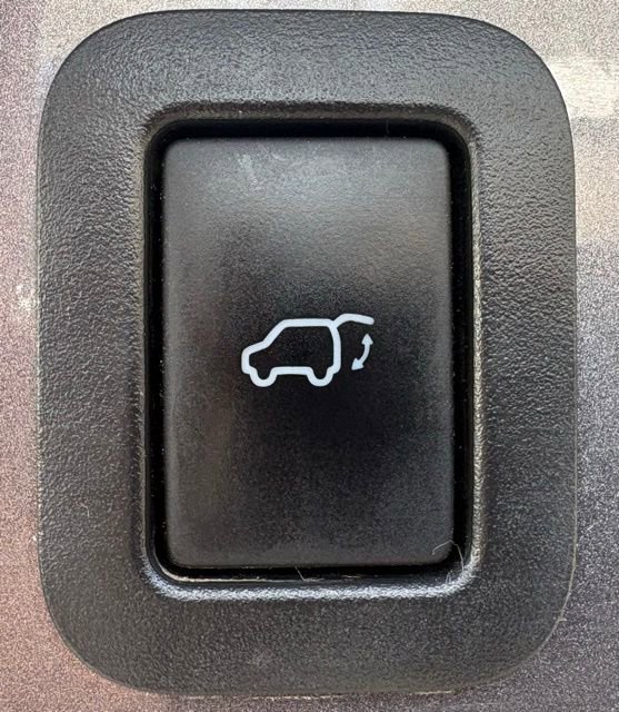 Used 2017 Toyota Highlander XLE image 13