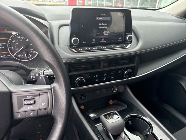 Certified 2025 Nissan Rogue S image 4