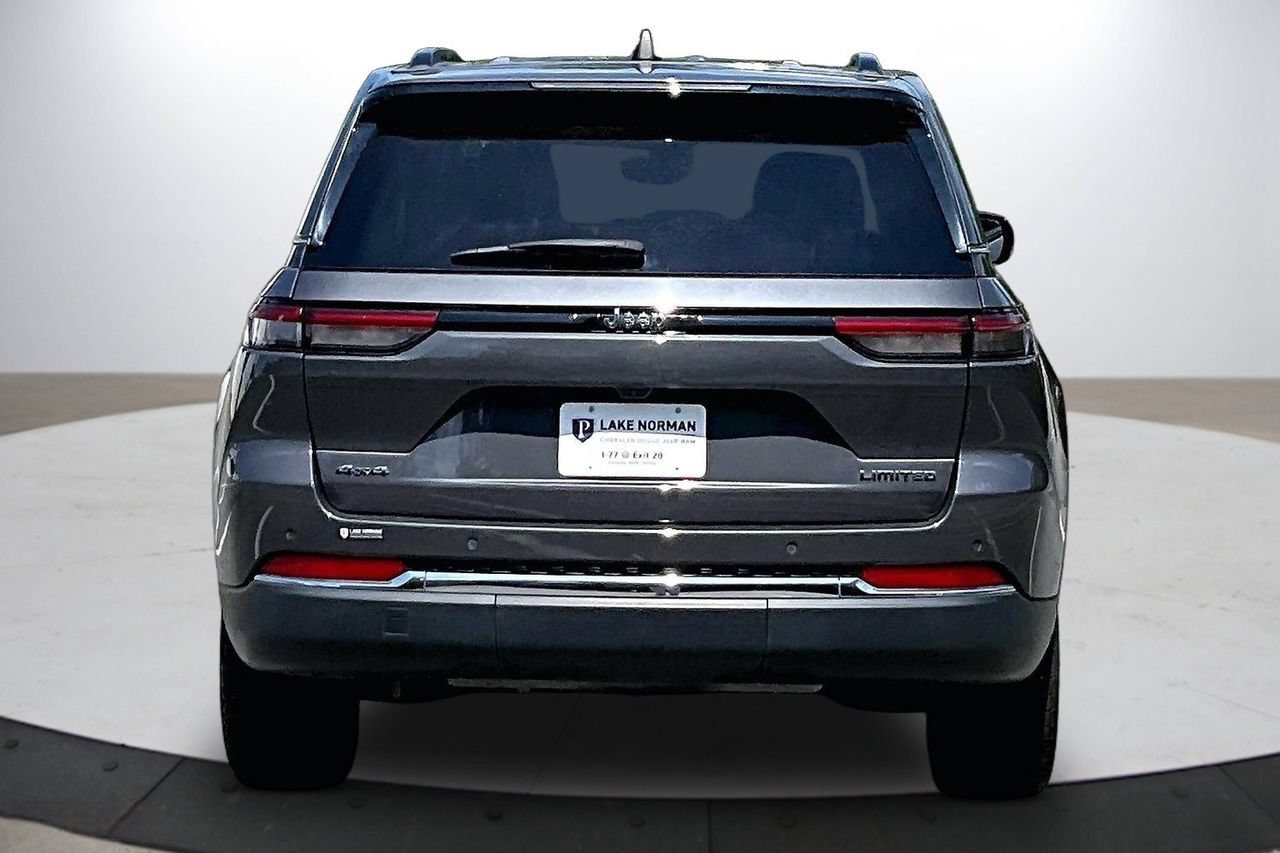 Certified 2023 Jeep Grand Cherokee Limited AWD/4WD image 7