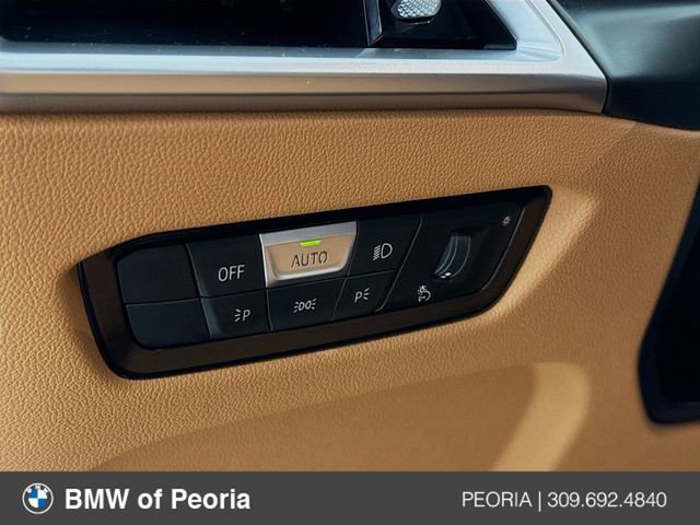 Used 2026 BMW 330i xDrive Sedan w/ Premium Package image 10