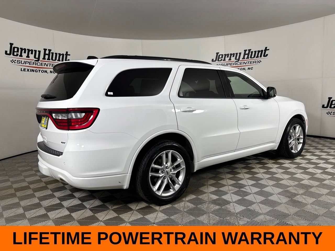 Used 2024 Dodge Durango GT RWD image 5