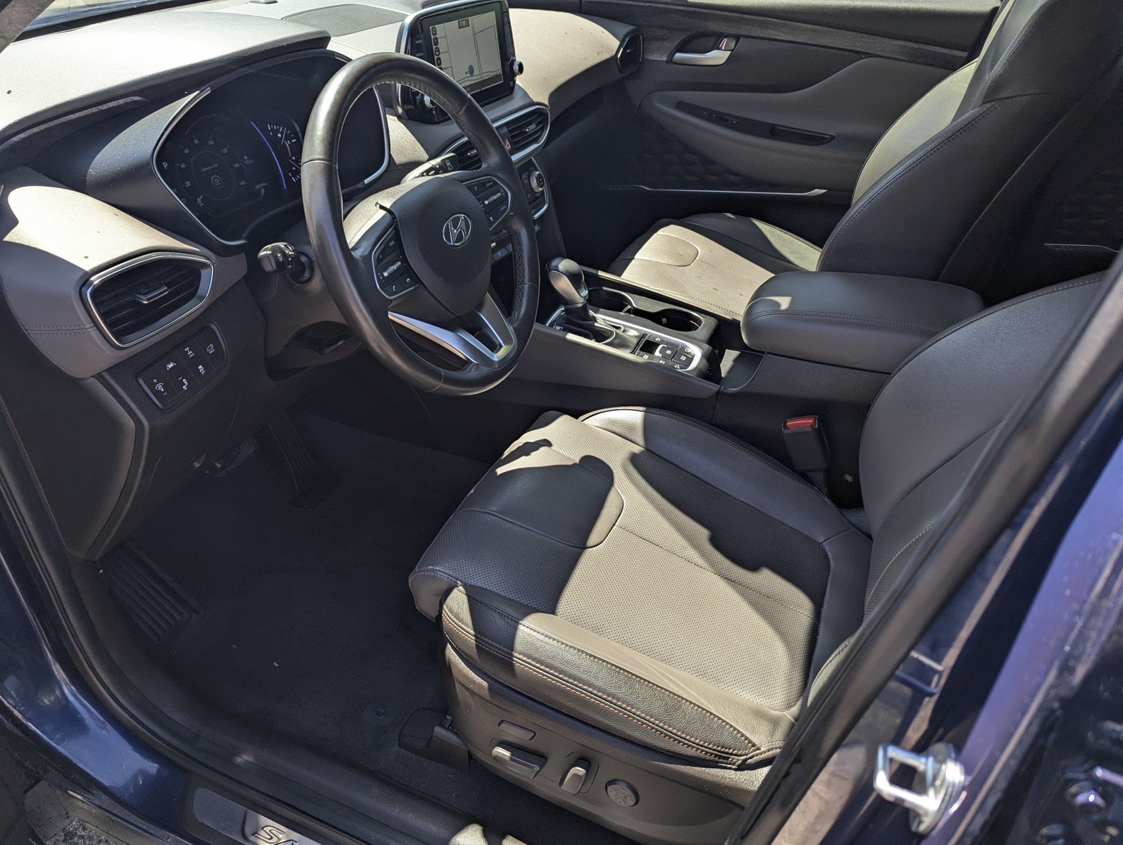 Used 2020 Hyundai Santa Fe Limited AWD/4WD image 9