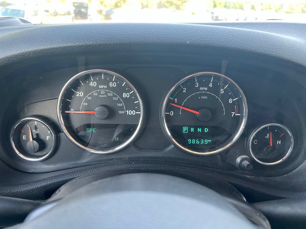 Used 2015 Jeep Wrangler Unlimited Sahara w/ Dual Top Group AWD/4WD image 20
