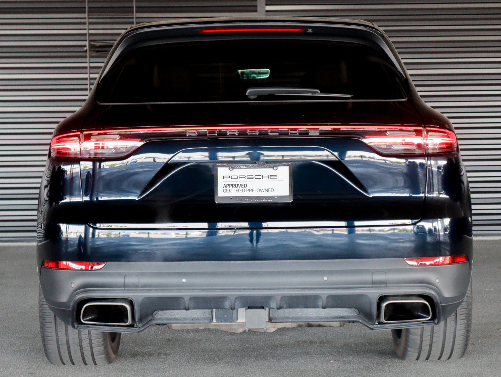 Certified 2023 Porsche Cayenne AWD/4WD image 9