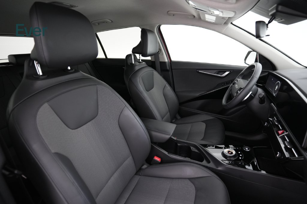 Used 2023 Kia Niro Wind FWD image 23