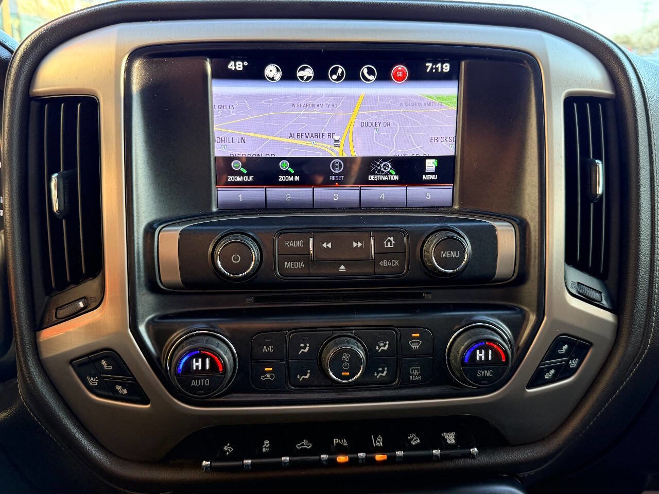 Used 2015 GMC Sierra 2500 Denali w/ Duramax Plus Package image 27