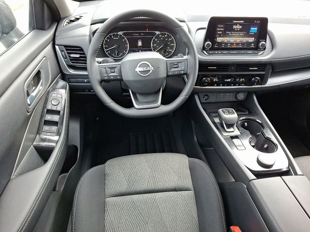 New 2026 Nissan Rogue SV image 9