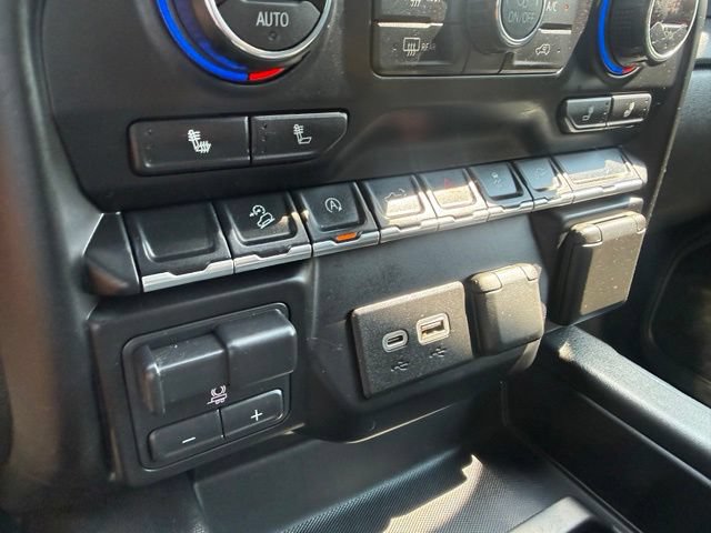 Used 2020 Chevrolet Silverado 1500 RST AWD/4WD image 31