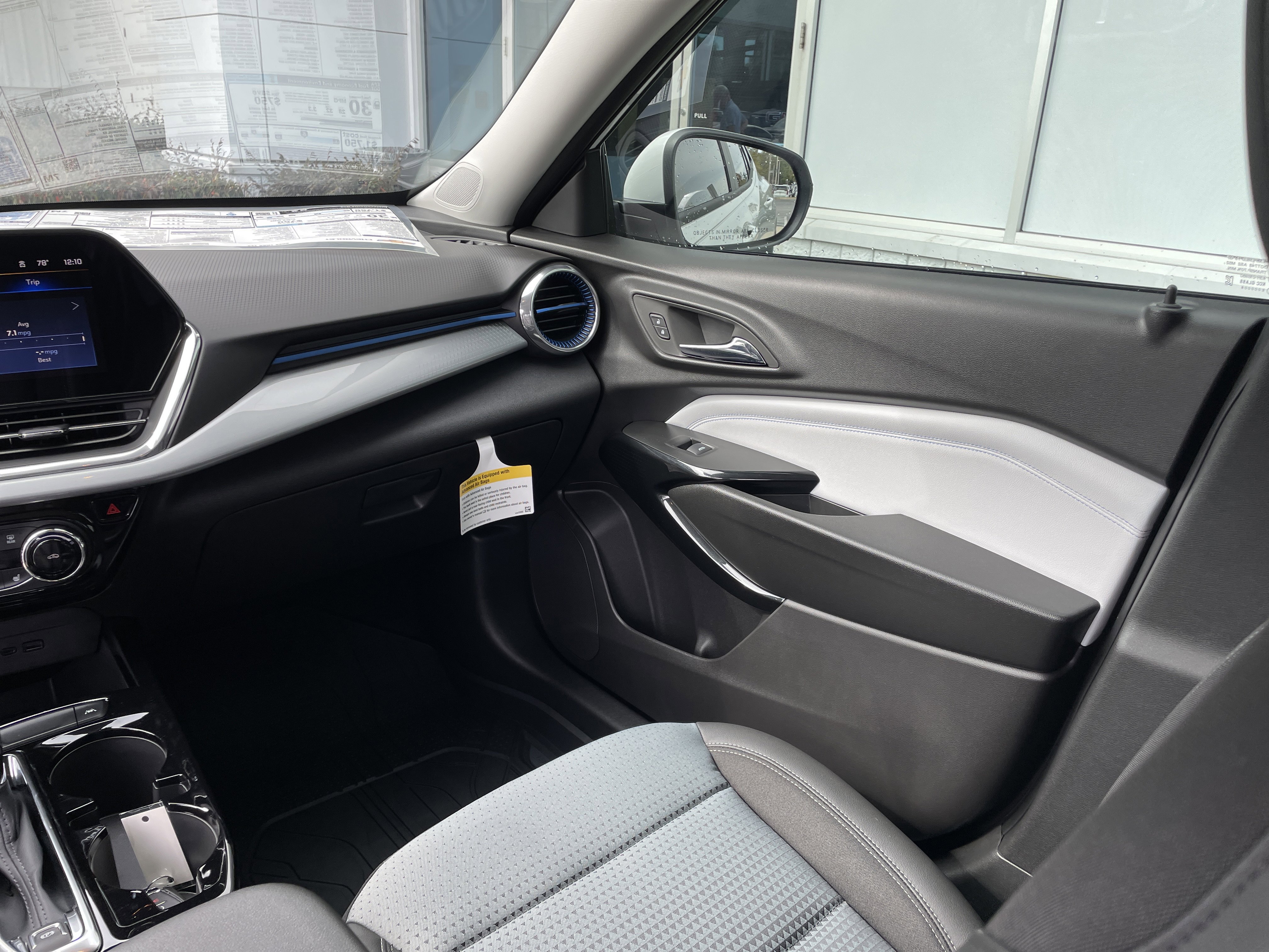 New 2025 Chevrolet Trax LT w/ Driver Confidence Package image 54