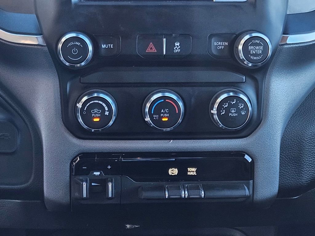 Used 2024 RAM 2500 Big Horn image 31