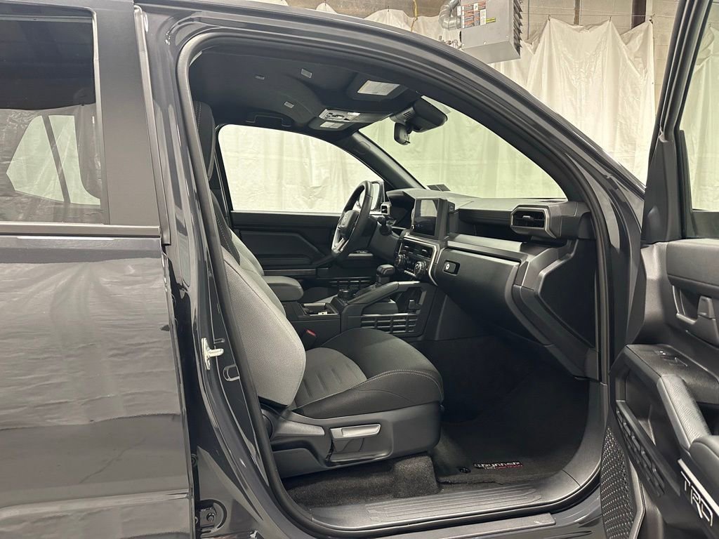 Used 2025 Toyota 4Runner TRD Off-Road image 55