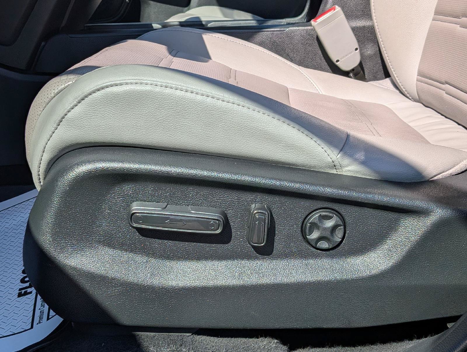 Used 2019 Honda CR-V EX-L image 16