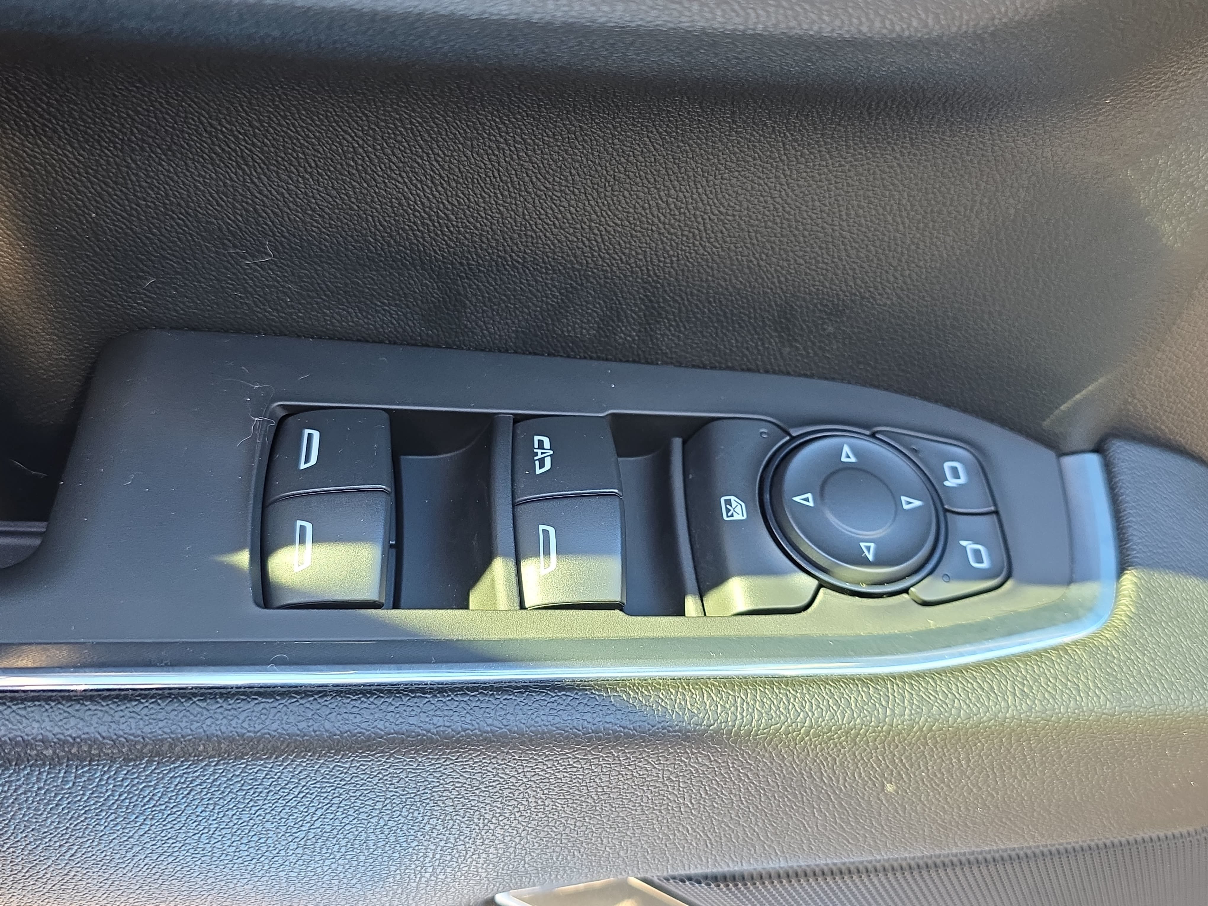 Used 2024 Chevrolet Silverado 1500 RST AWD/4WD image 25