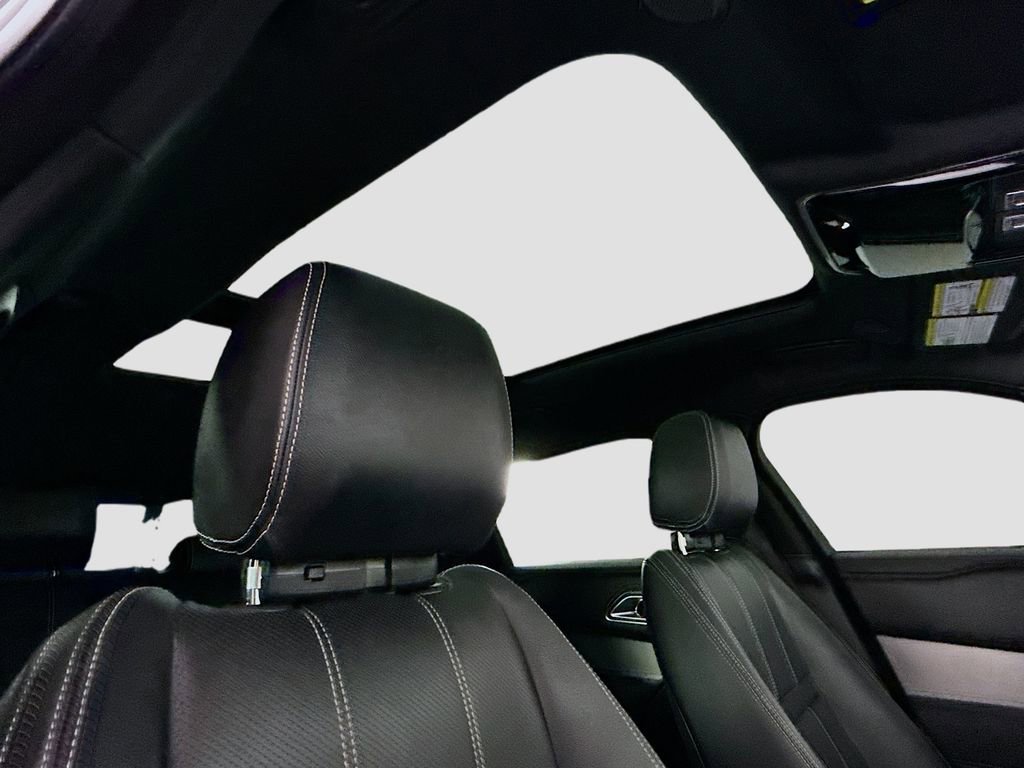 Used 2023 Land Rover Range Rover Velar R-Dynamic S AWD/4WD image 19