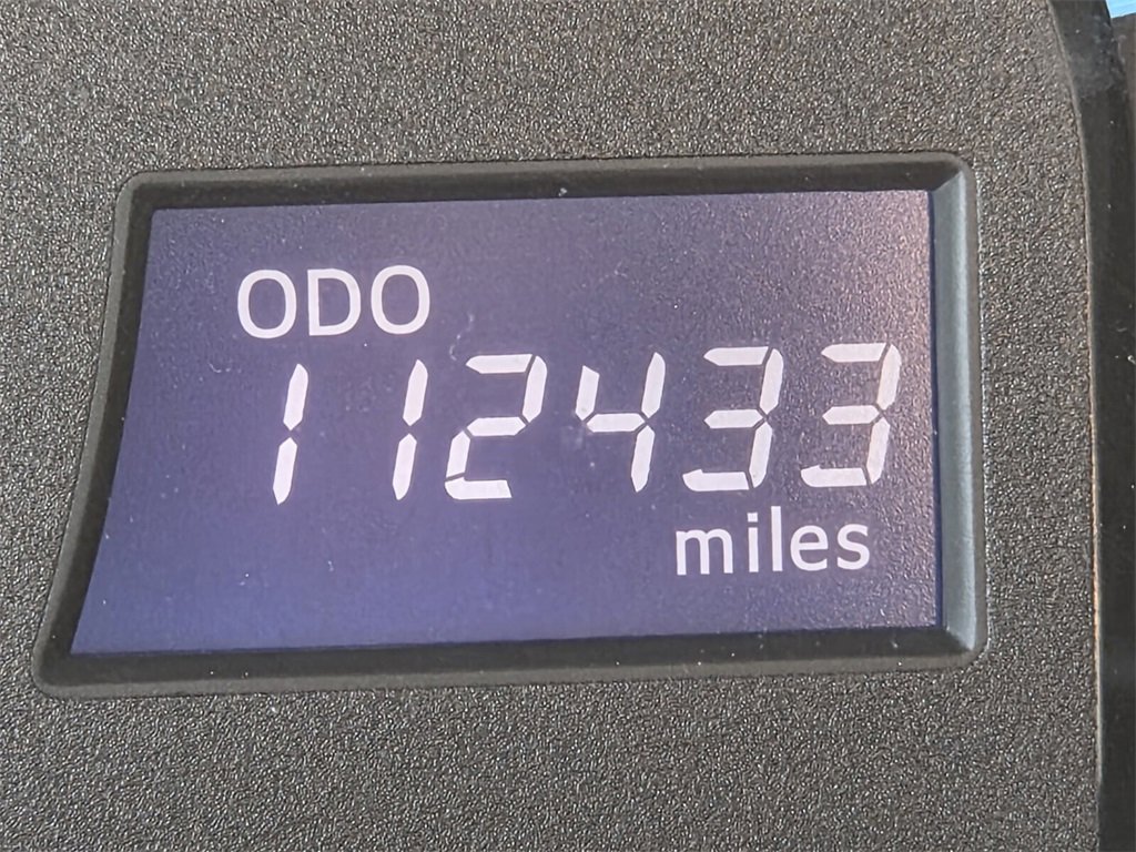 Used 2014 Toyota Camry XLE w/ Leather Package image 24