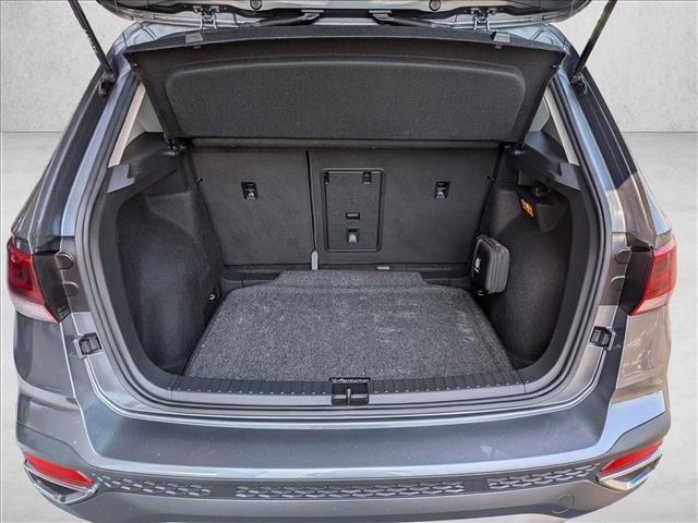 Used 2022 Volkswagen Taos SE image 6