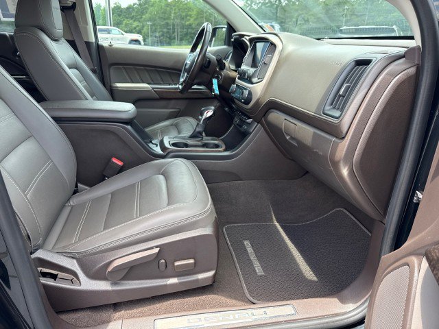 Used 2022 GMC Canyon Denali RWD image 9