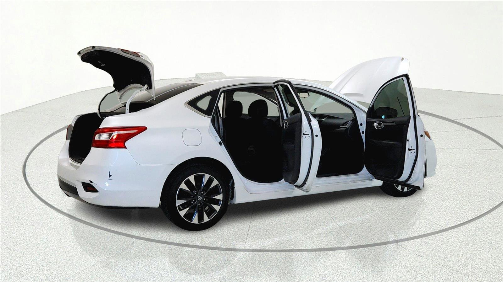 Used 2017 Nissan Sentra SR FWD image 35