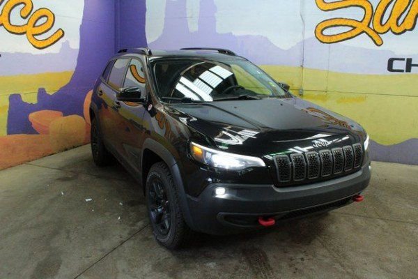 Used 2022 Jeep Cherokee Trailhawk w/ Trailer Tow Group AWD/4WD image 2