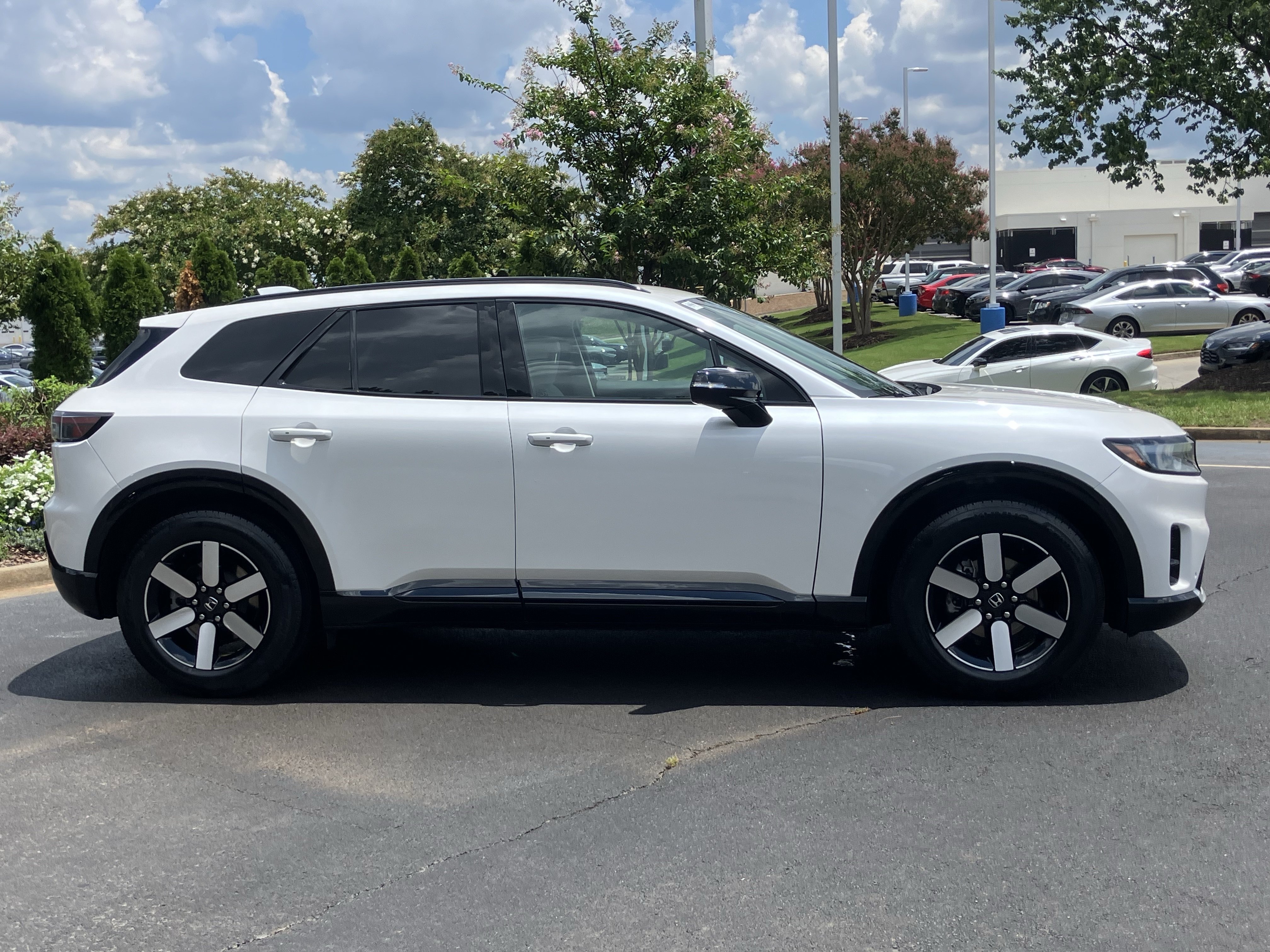 Used 2024 Honda Prologue Touring image 11