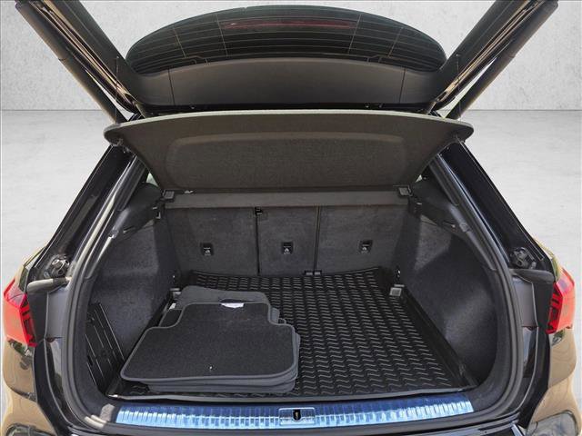 Certified 2025 Audi Q3 2.0T Premium w/ Convenience Package AWD/4WD image 24