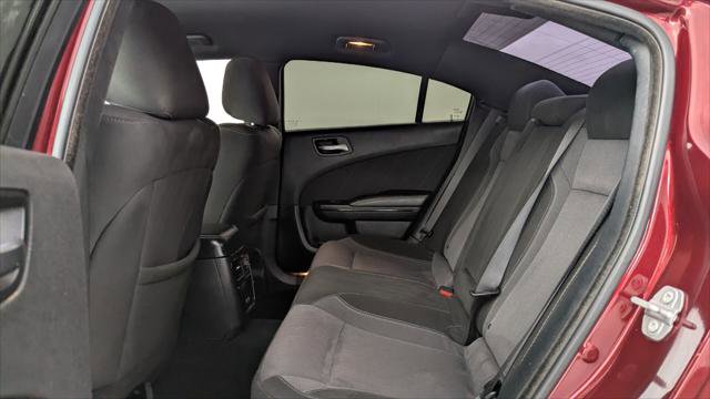 Used 2020 Dodge Charger SXT w/ Blacktop Package RWD image 17