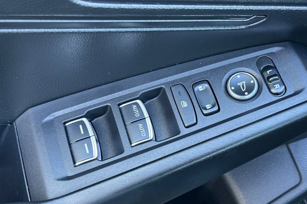 Used 2023 Honda Accord LX image 11