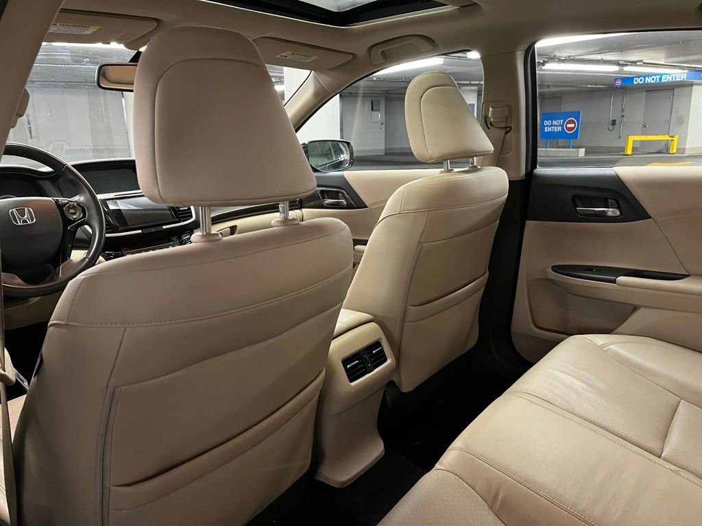 Used 2017 Honda Accord EX-L image 20