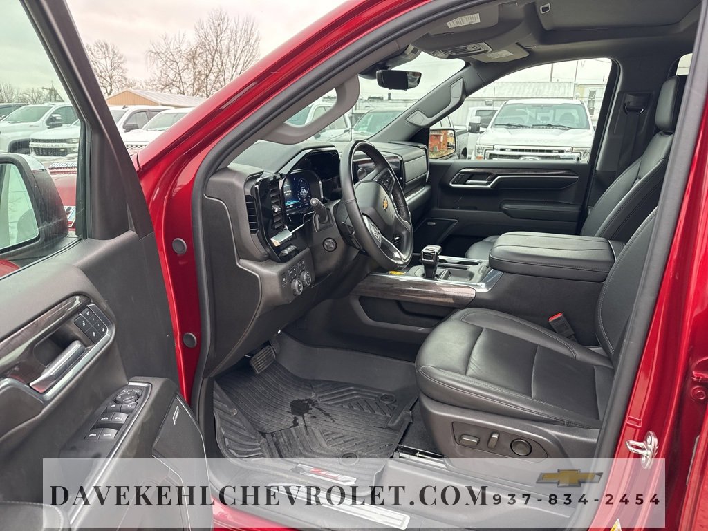 Used 2024 Chevrolet Silverado 1500 LTZ w/ LTZ Premium Package image 17
